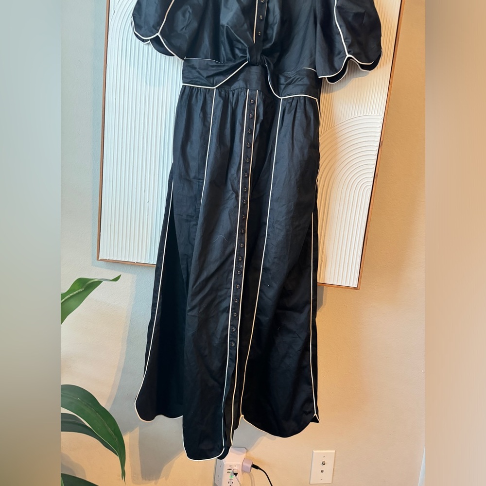 FARM Rio Black Dress with White Contrast Detail - Picture 11 of 12